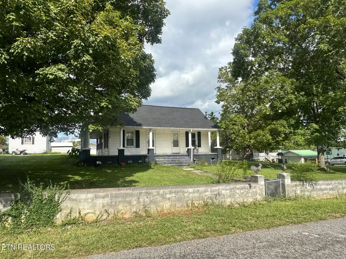 Jacksboro, TN 37757,204 Queener St