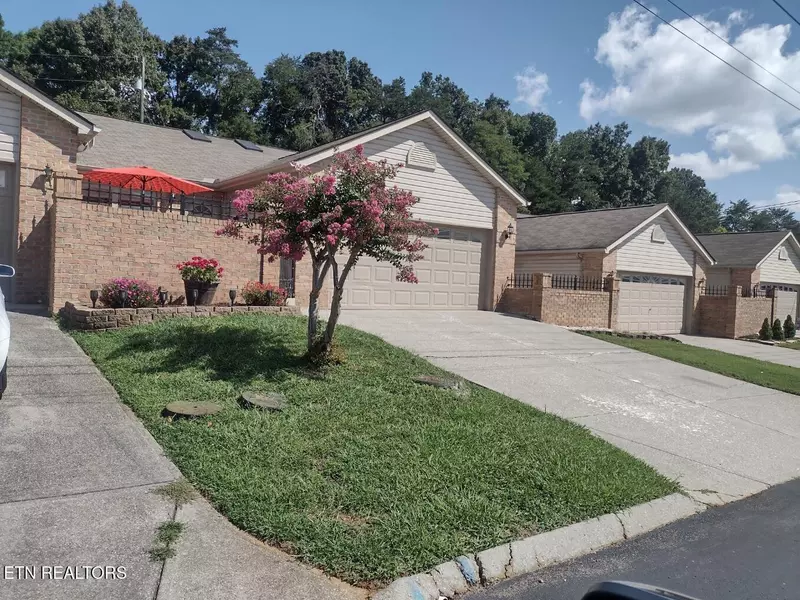 815 WILDVIEW WAY, Knoxville, TN 37920