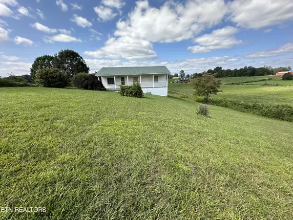 Jonesville, VA 24263,182 Lilac LN