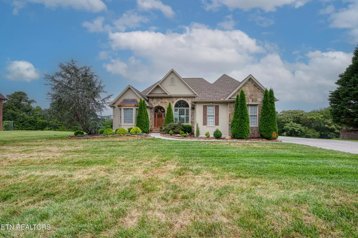 Lenoir City, TN 37772,230 Conkinnon DR