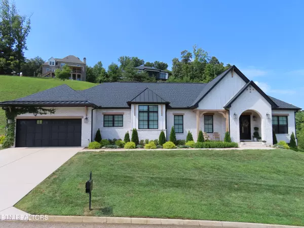 10229 Autumn Valley LN, Knoxville, TN 37922