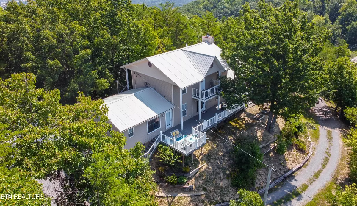 Sevierville, TN 37862,1039 Pinecrest WAY