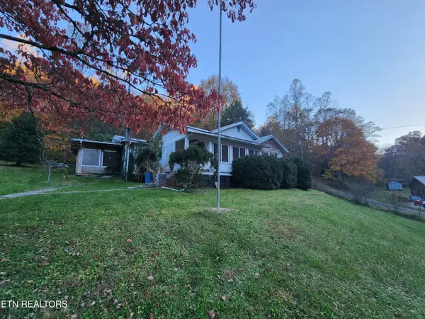 Pennington Gap, VA 24277,177 Almond DR