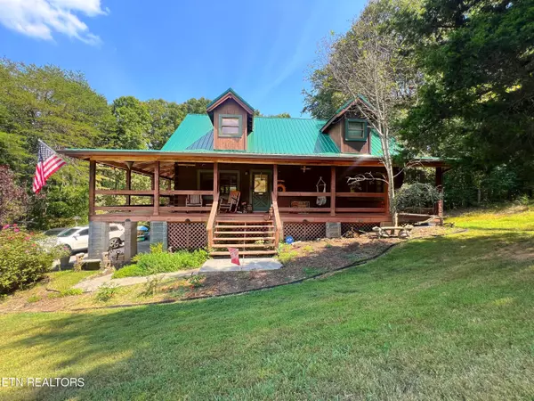 3716 Mountain View LN, Baneberry, TN 37890