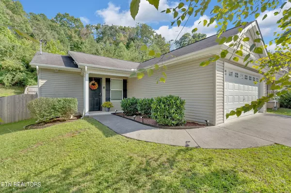 Knoxville, TN 37909,5944 Bearden View LN