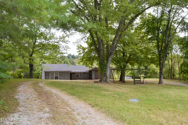 Livingston, TN 38570,147 Davis Rd