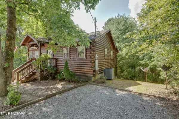 Sevierville, TN 37876,1664 Scenic Woods WAY