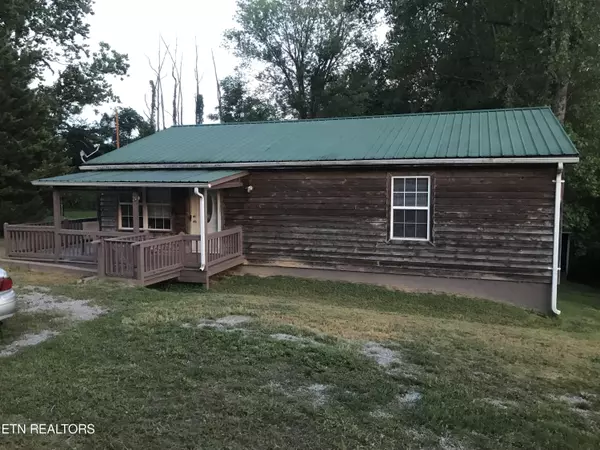 140 Sawmill CIR, Jacksboro, TN 37757