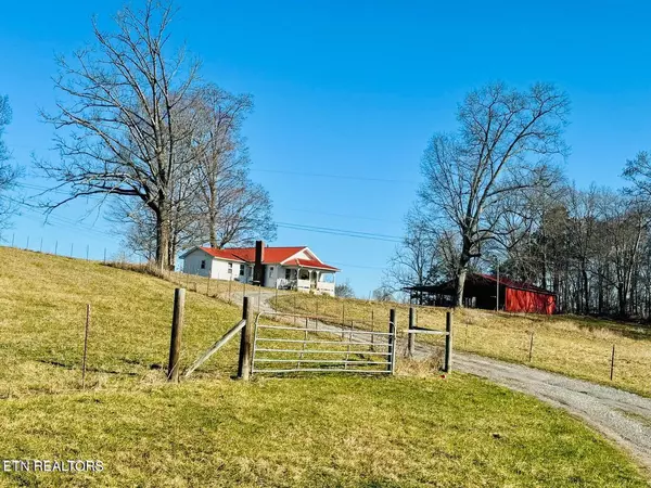 755 KING Rd, Tazewell, TN 37879