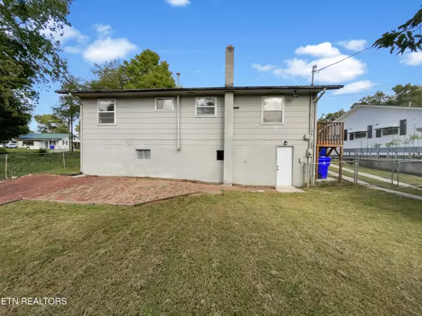 Clinton, TN 37716,615 Slover St