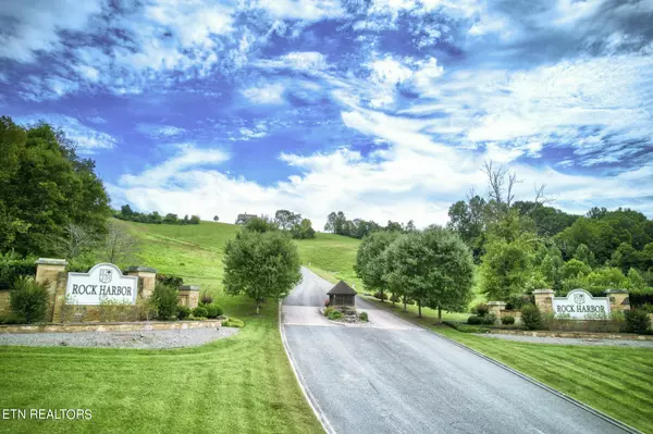 New Tazewell, TN 37825,186 Moonstone LN