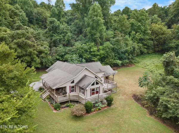 295 Bob Wright Rd, Maynardville, TN 37807