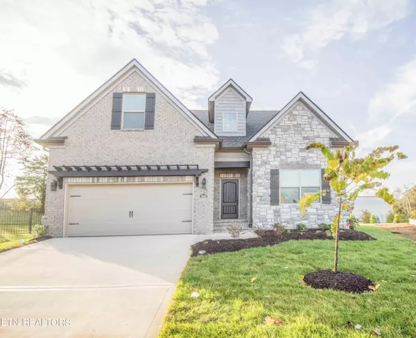 3000 Sycamore Creek LN, Knoxville, TN 37931