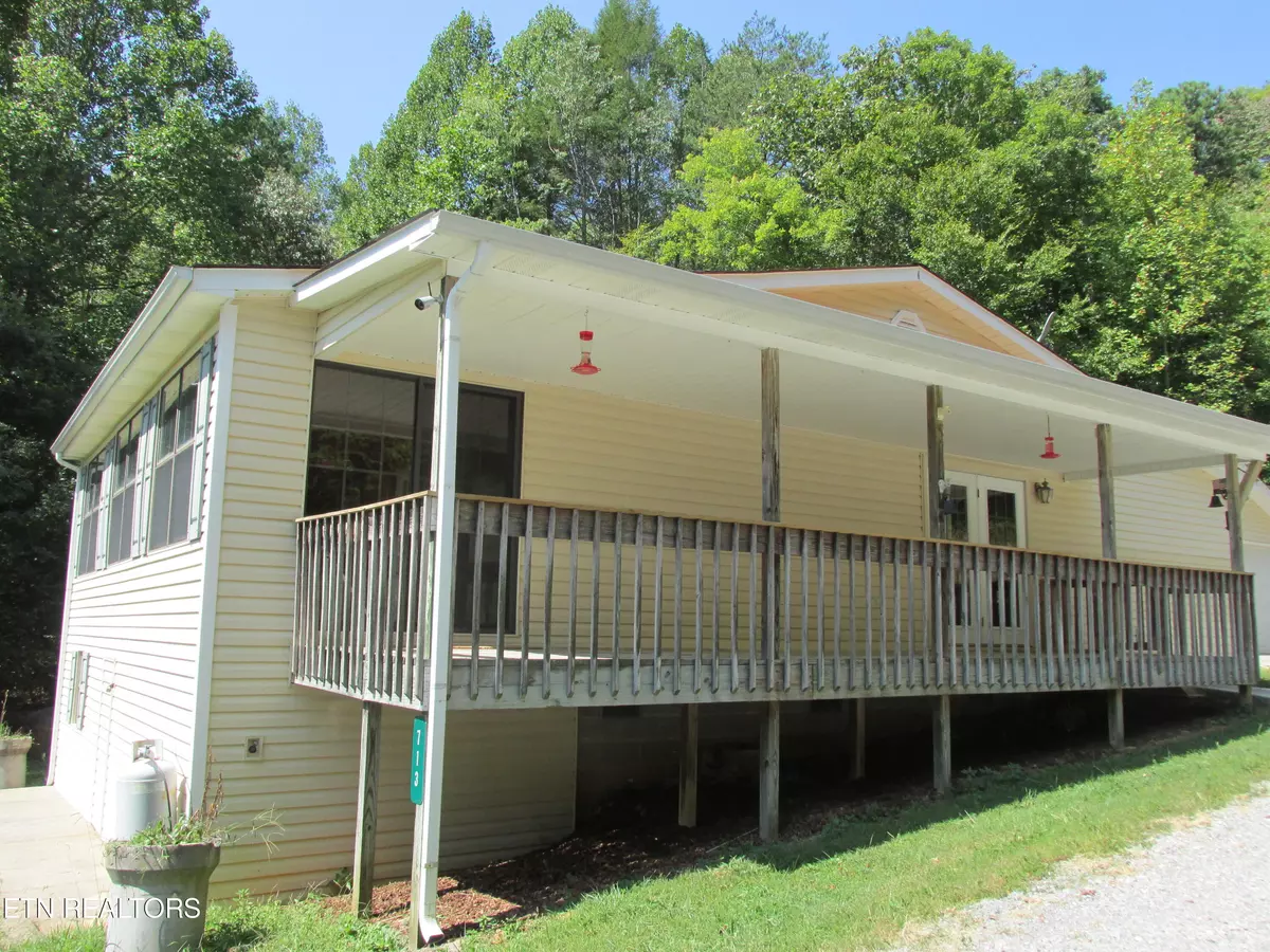 Walland, TN 37886,713 Millers Cove Rd