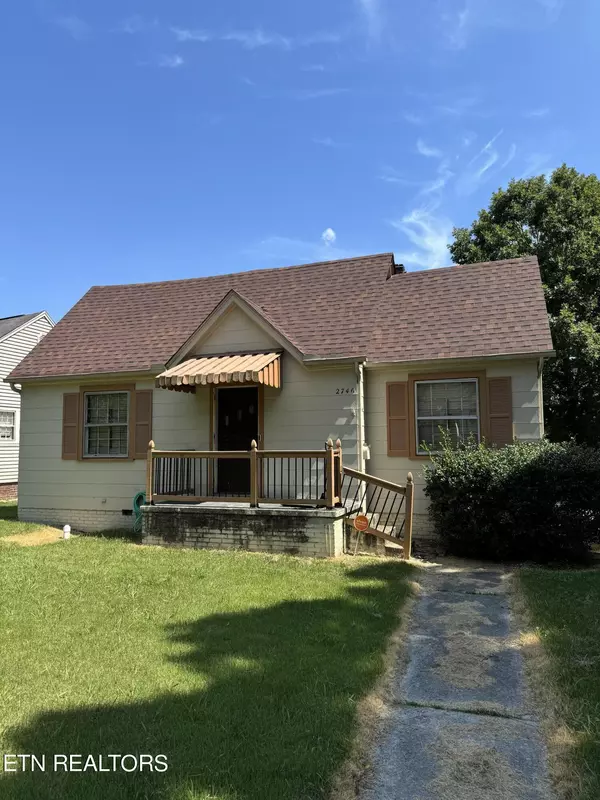 2740 Woodbine Ave, Knoxville, TN 37914