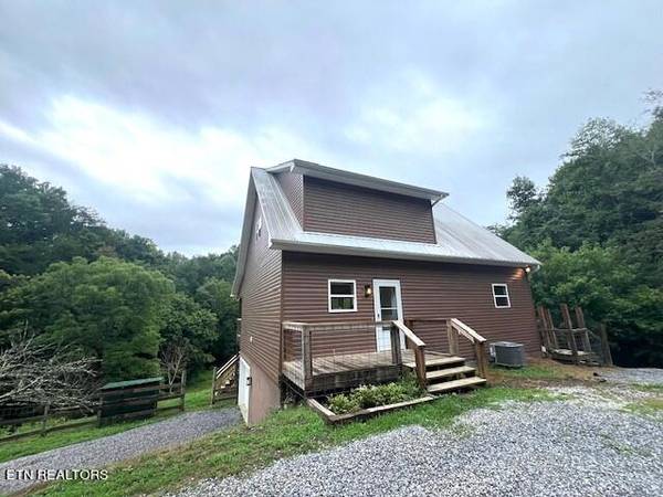 2073 Oven Creek Rd, Parrottsville, TN 37843