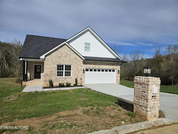 548 Running Brook DR, Strawberry Plains, TN 37871