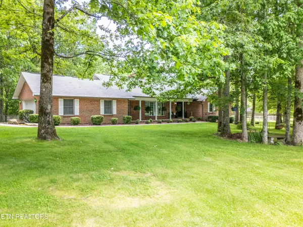 75 Tanglewood Tr, Crossville, TN 38571