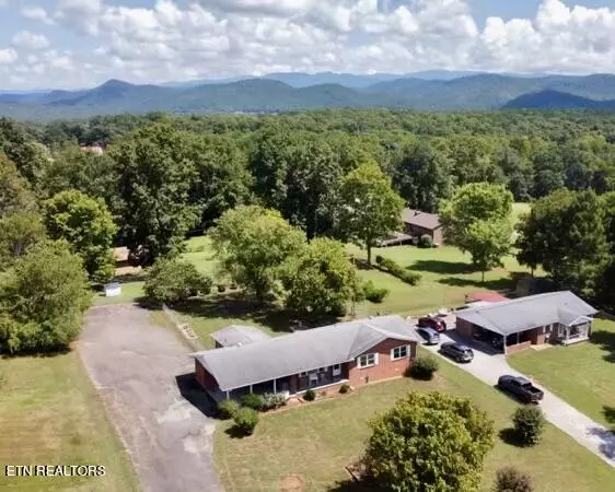 Tellico Plains, TN 37385,414 Fairview Rd