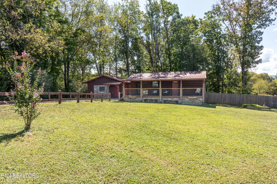 1197 Johnson Rd, Seymour, TN 37865