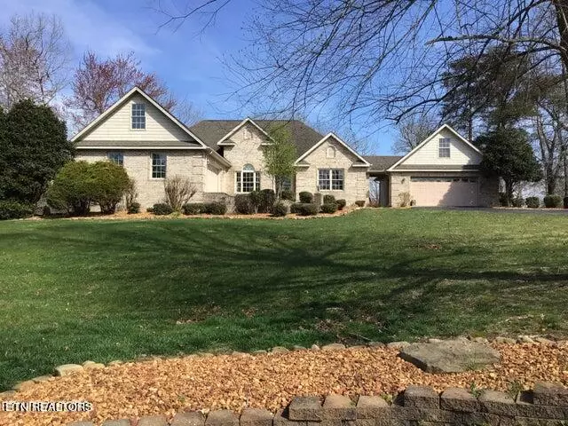 1432 Golf Club LN, Crossville, TN 38571