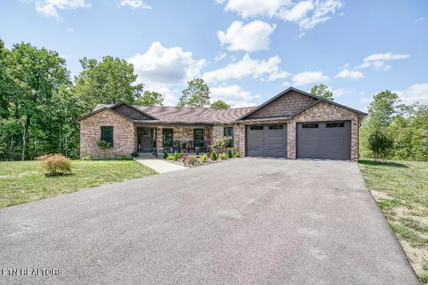 372 Laurel LOOP,  Monterey,  TN 38574