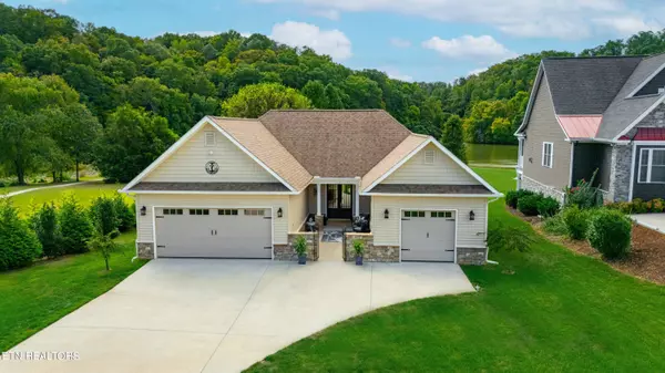 202 Oologila PL, Loudon, TN 37774