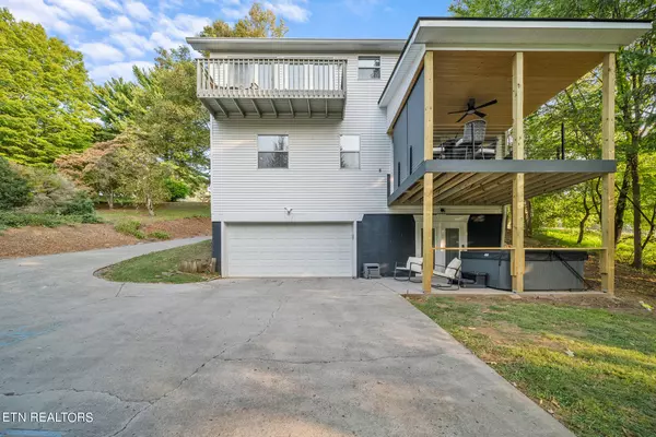 Knoxville, TN 37918,3518 Black Oak Ridge Lane