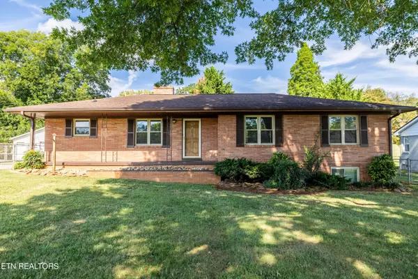 2807 Milford Ave, Maryville, TN 37804