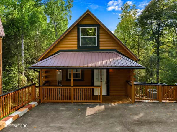 1746 Angela Starr DR, Sevierville, TN 37876