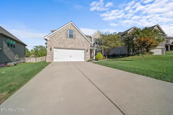 Knoxville, TN 37932,2024 Creekside Manor LN