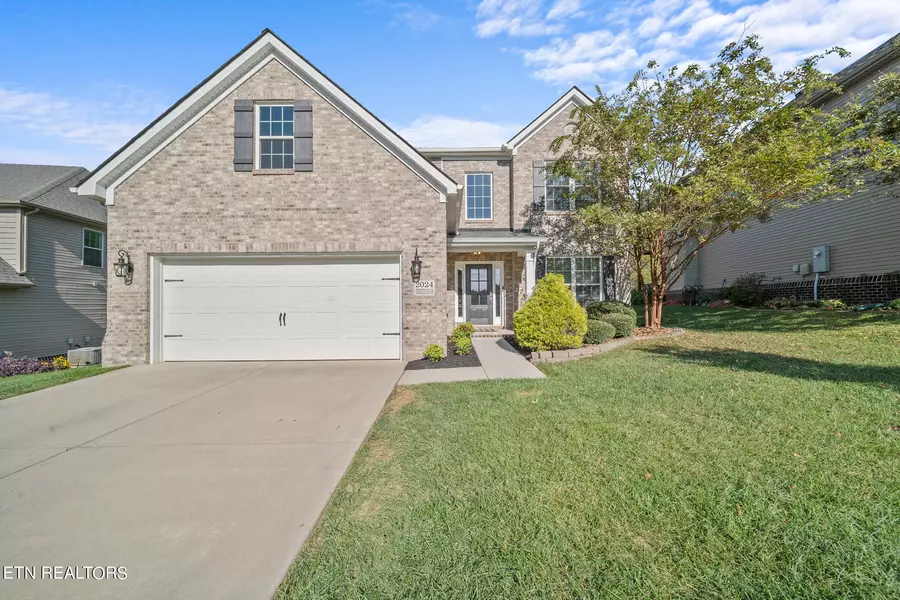 2024 Creekside Manor LN, Knoxville, TN 37932