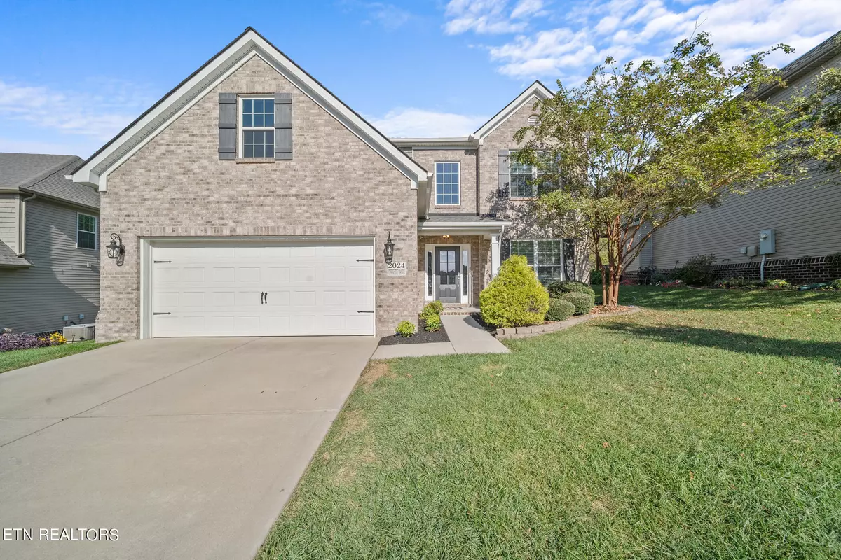 Knoxville, TN 37932,2024 Creekside Manor LN