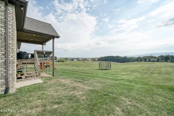 Crossville, TN 38572,877 Shadow Mountain DR