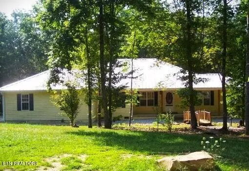 1675 Ted Davis Rd, Crossville, TN 38572