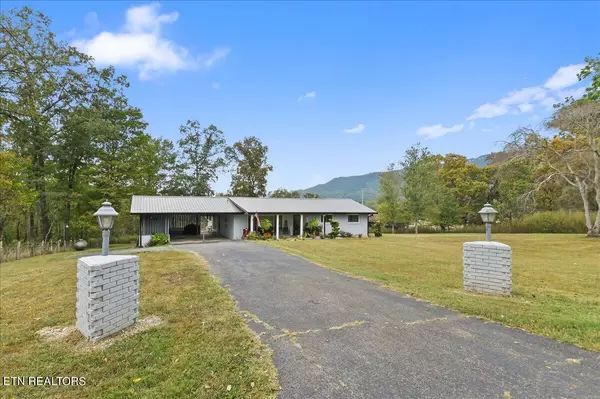 Lafollette, TN 37766,217 Cross Valley Rd