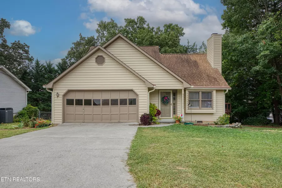 1408 Pheasants Glen DR, Knoxville, TN 37923