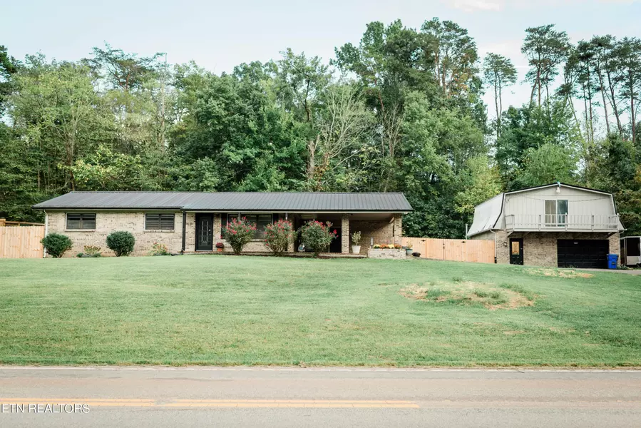 3948 Sweetwater Vonore Rd, Sweetwater, TN 37874