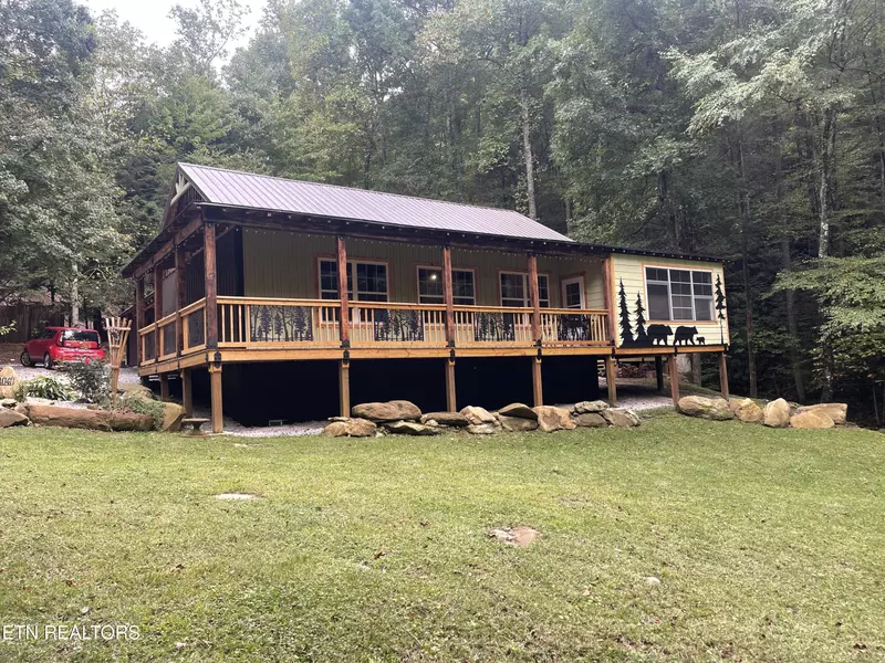 1040 Old Bald River Rd, Tellico Plains, TN 37385