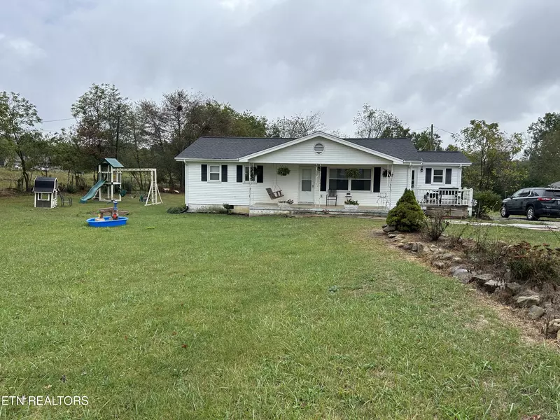 1065 Old Grimsley Rd, Grimsley, TN 38565