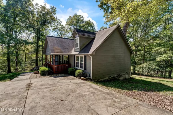 Oliver Springs, TN 37840,133 Farr LN