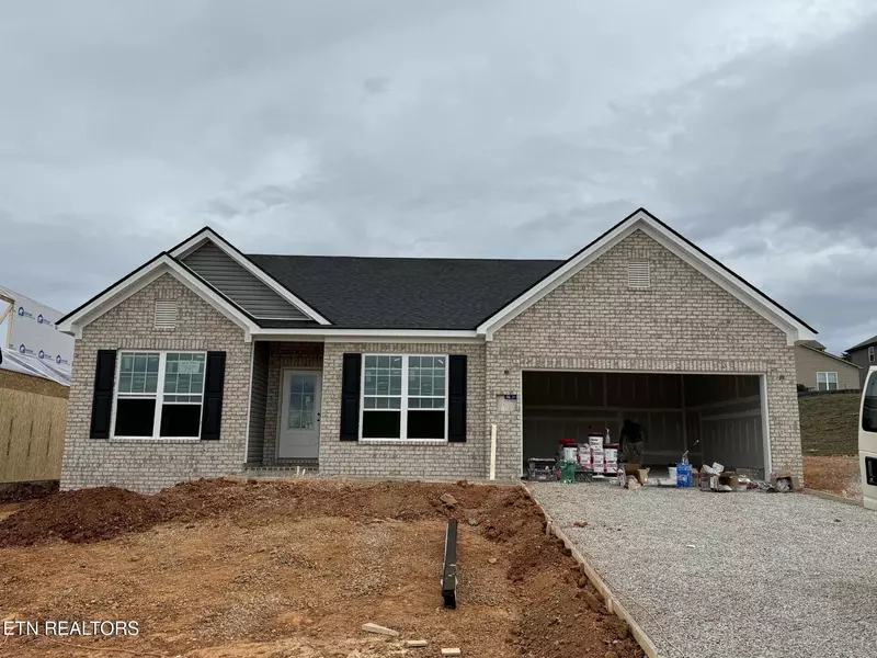 214 Clover Meadow LN, Maryville, TN 37801