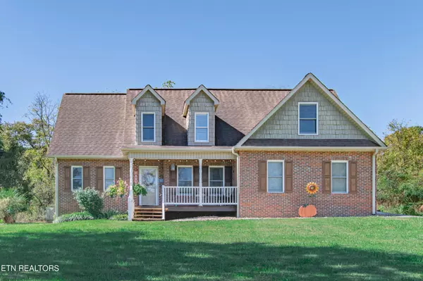 103 Branch LN, Clinton, TN 37716