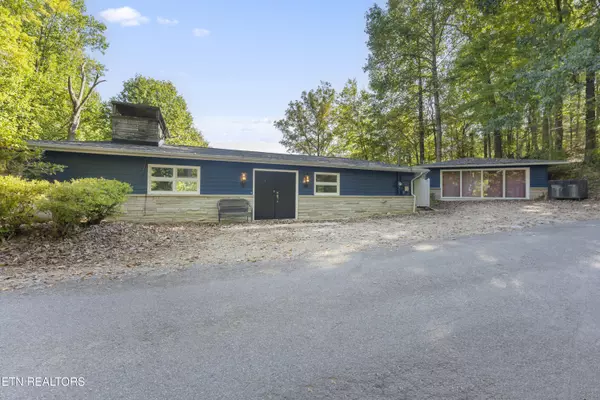 459 Judy Top LN, Sevierville, TN 37876