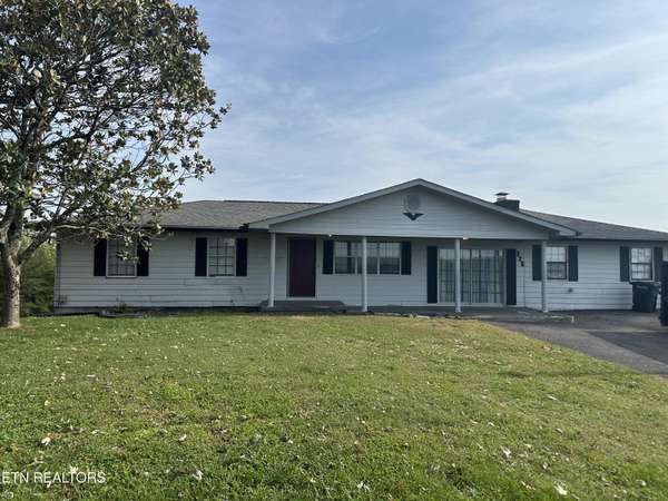 328 Peach Orchard Rd, Clinton, TN 37716