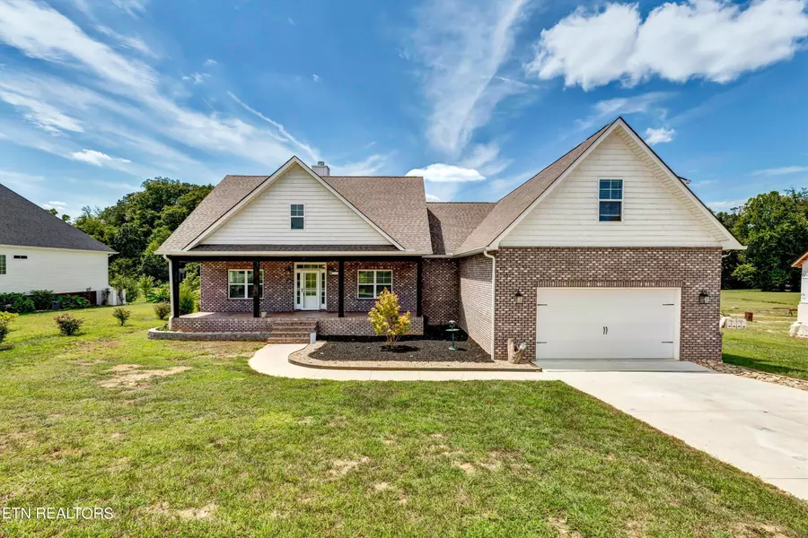 634 Running Brook DR, Strawberry Plains, TN 37871