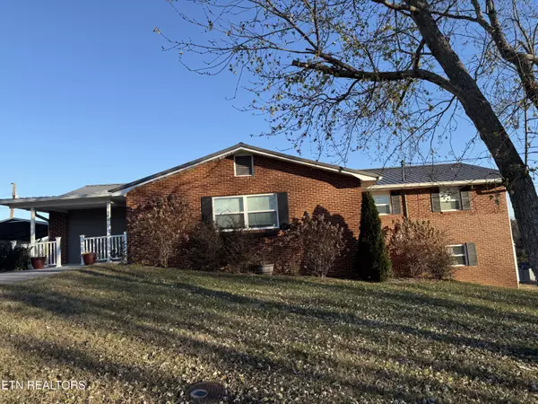 782 West LN, Lenoir City, TN 37771