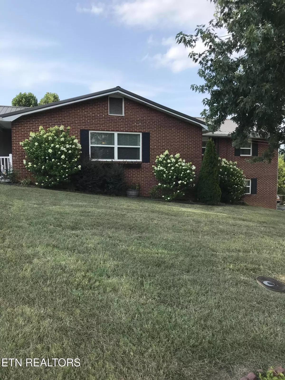 Lenoir City, TN 37771,782 West LN