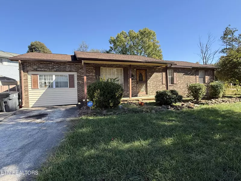 2800 Selma Ave, Knoxville, TN 37914