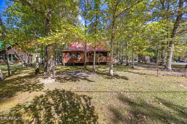 103 Hundred Oaks Loop, Jamestown, TN 38556